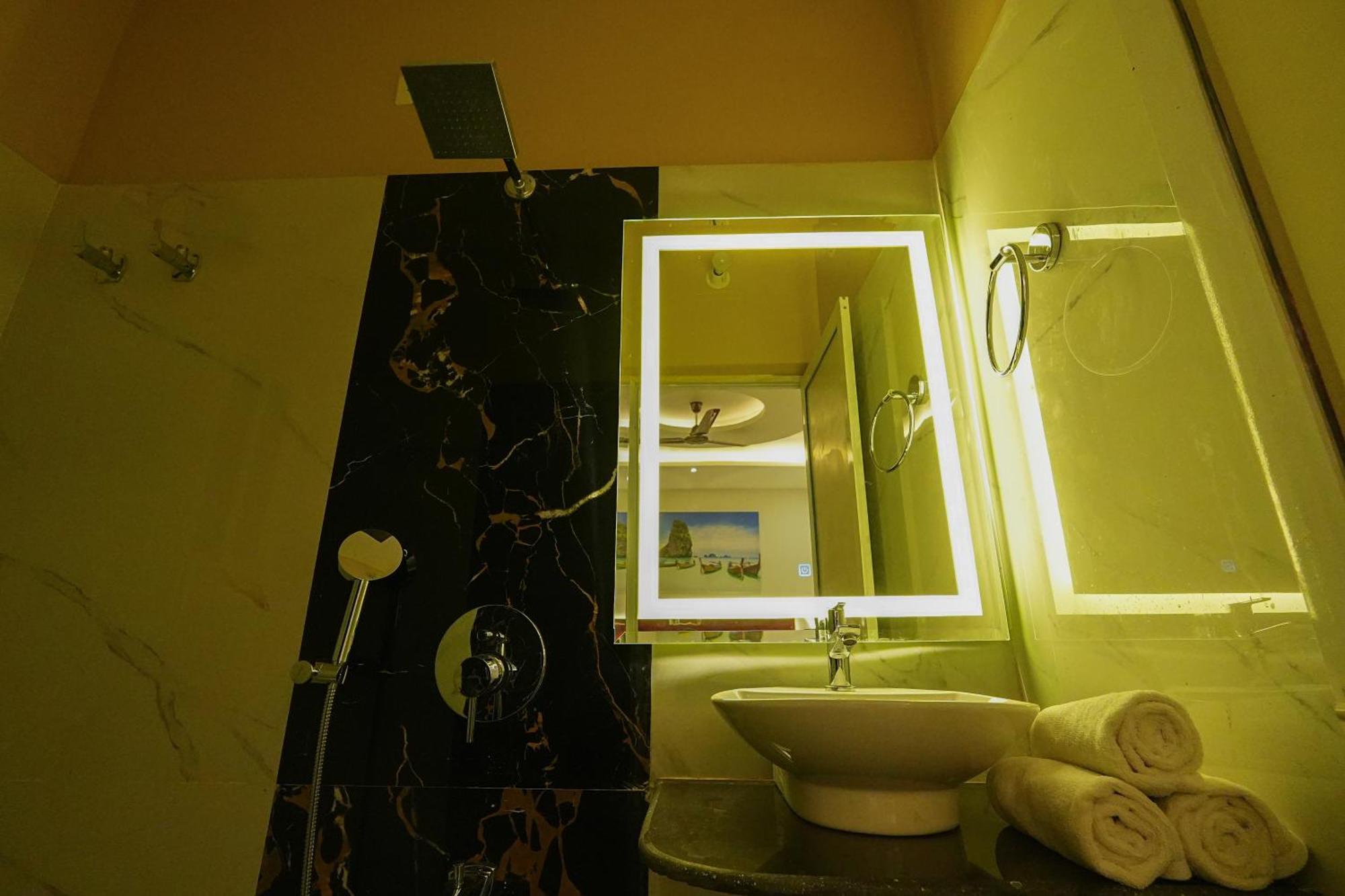 Hotel Rj Patna  Eksteriør billede